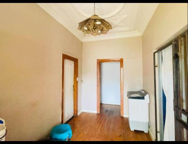 9 BEDROOM HOUSE FOR SALE IN GERMISTON CENTRAL